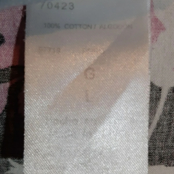 Scrub top - Picture 4 of 9